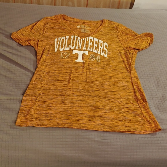 Tennessee Volunteers Shirt, Tag Size XL - Picture 1 of 4
